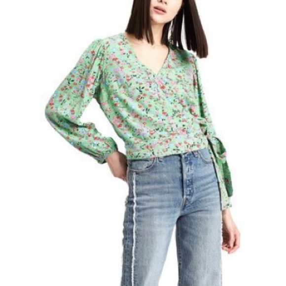 Levi's Tops - 🆕 LEVIS SZ XL GREEN WRAP BLOUSE